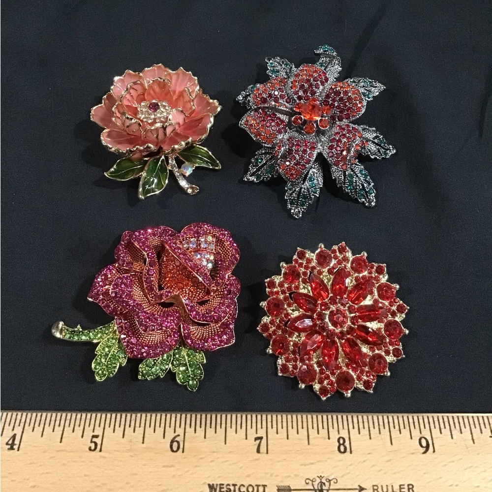 RHINESTONE FLOWER PINS BROOCHES NWOT LOT OF 4